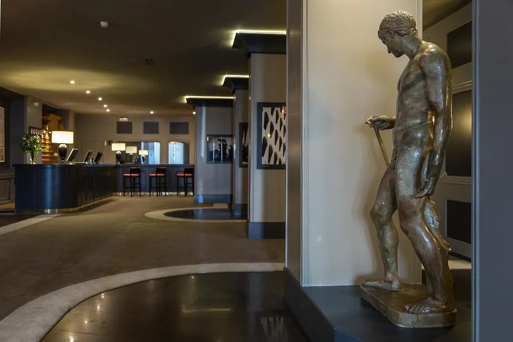 Hotel Beverly Hills-1