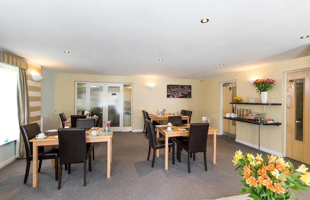 Abbeyfield Lodge-1