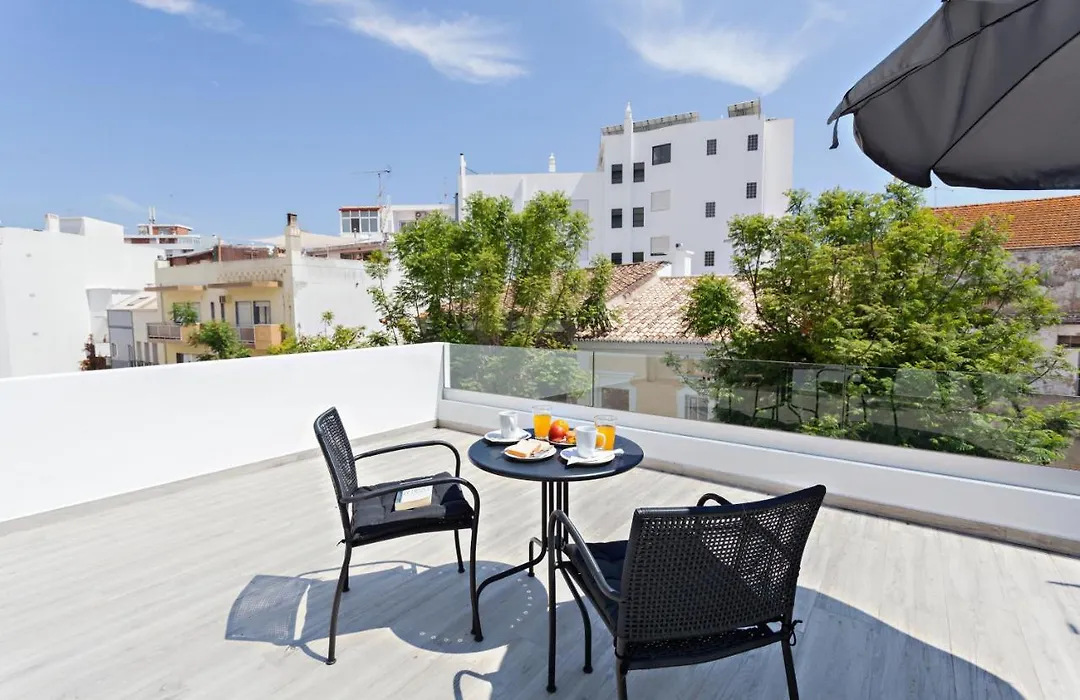Faro Clara Suites-1