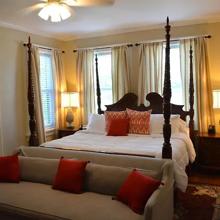 Inn At 835 Boutique Hotel-2
