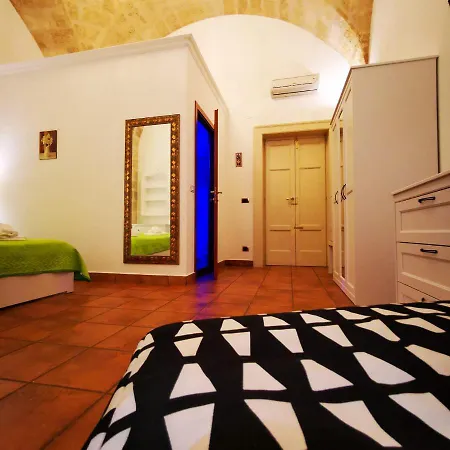 Room N.22 Suite & Apartment-3
