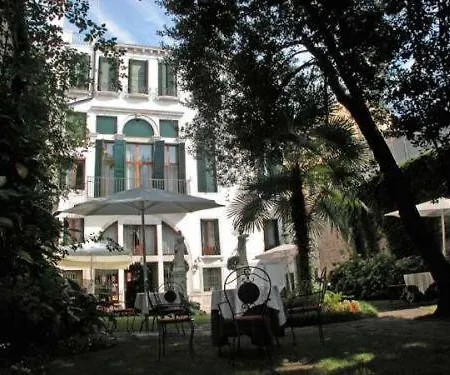 Hotel Palazzo Abadessa-3