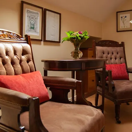 Ravenhill House-2