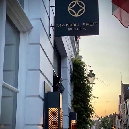 Maison Fred Luxury Suites-2