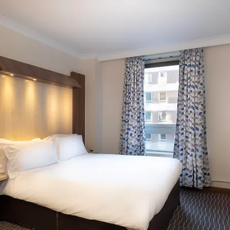 City Sleeper At Royal National Hotel-3