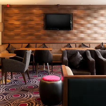 Doubletree By Hilton London Victoria-3