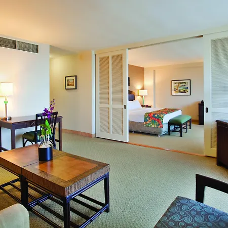 Outrigger Waikiki Beachcomber Hotel-3