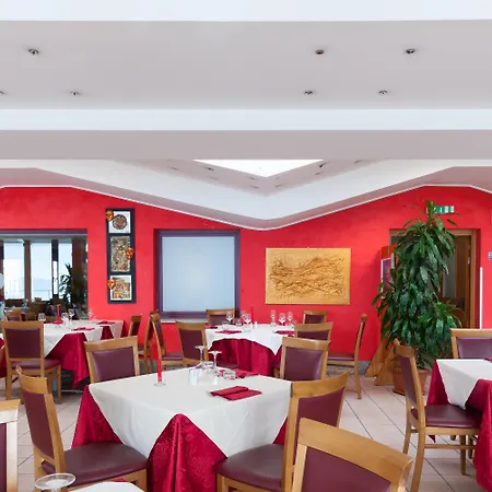 Hotel Lovere Resort & Spa-2