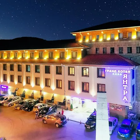 Yantra Grand Hotel-3