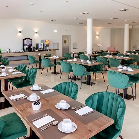 Oporto Airport & Business Hotel-2