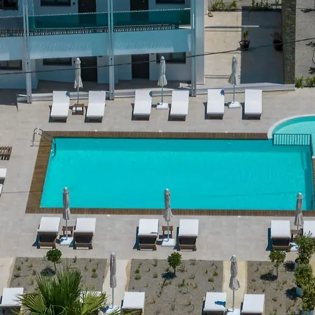 Kellys Luxury Apartments-3