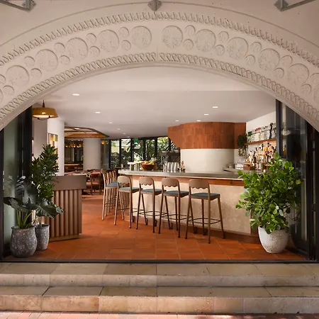 Mayfair House Hotel & Garden-3