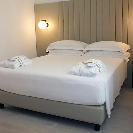 Bb Hotels Smarthotel Derose-2