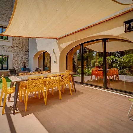 Gite Imagine Roussillon Residence Privee Avec Piscine - 8 Personnes-2