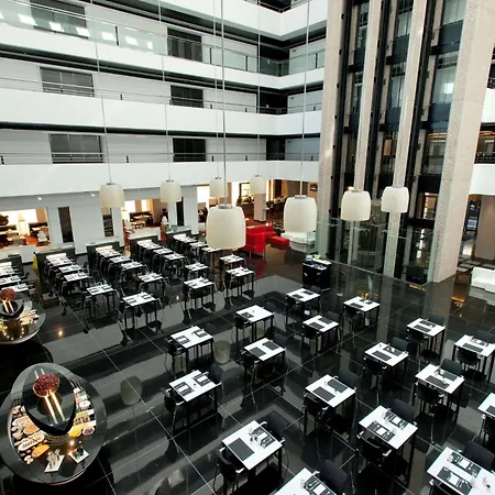 Hilton Madrid Airport-3