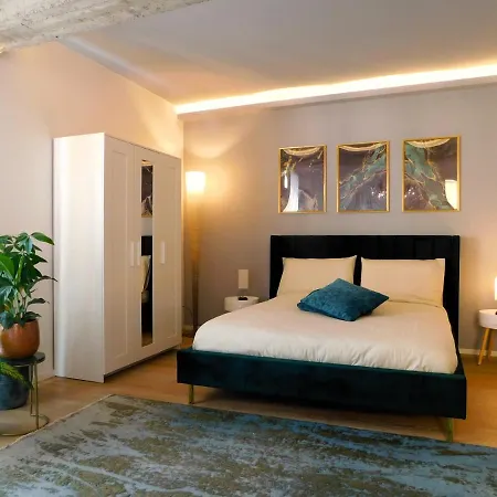 Piazza Maggiore Santa Margherita Rooms-2