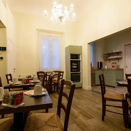 N4U Guest House Florence-3