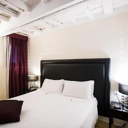 Minerva Relais-2