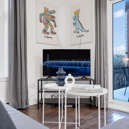 Liv Mtl Mtl Plateau Urban Suites Near Downtown Montreal-3