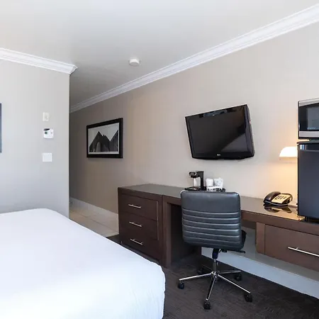 Sandman Signature Edmonton South Hotel-2