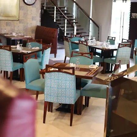 Al Nafoura Hotel-2