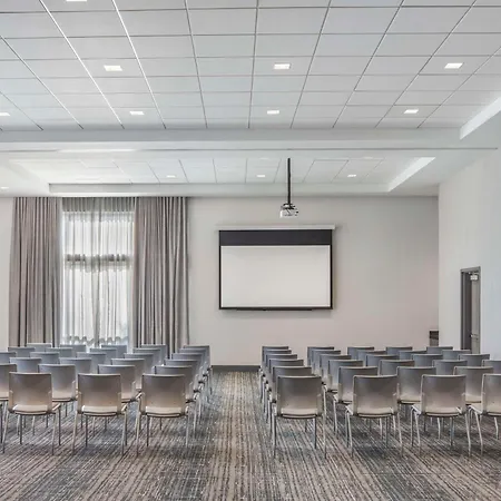 Embassy Suites By Hilton Atlanta Midtown-2