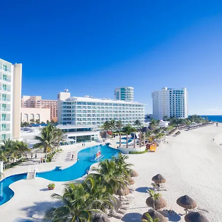 Krystal Cancun-3