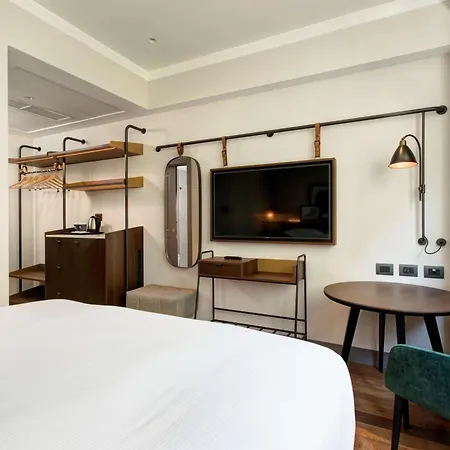 Doubletree By Hilton Rome Monti-3