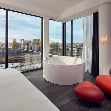Inntel Hotels Utrecht Centre-3