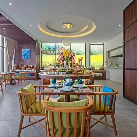 G8 Luxury Hotel Da Nang-3