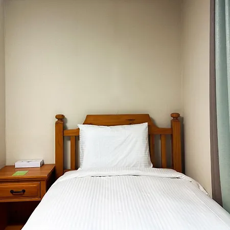 Crown Harbor Hotel Busan-3