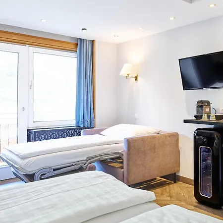 Hotel Alpina-2