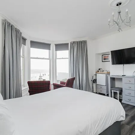 The Roxburgh-3
