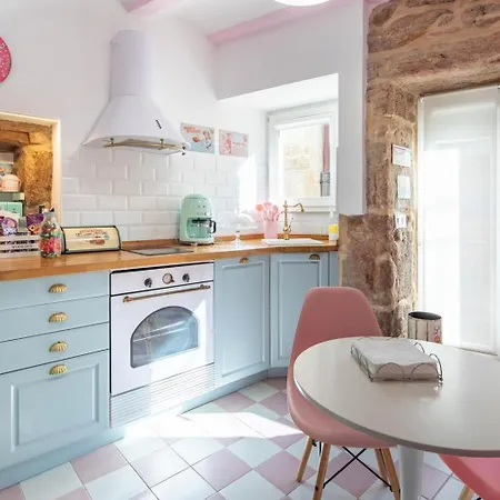 La Suite Años 50 La casa Barbie, bañera y chimenea de leña-2