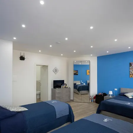 Giuly Suites & Rooms-3