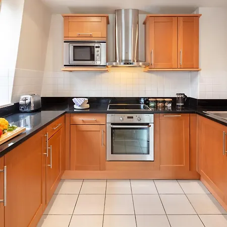 Marlin Apartments London City - Queen Street-3