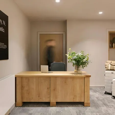 Vcity Suites At The Teacher-3