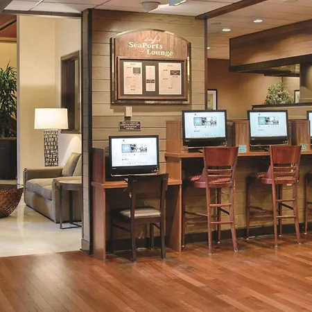 Doubletree By Hilton Seattle Airport-2