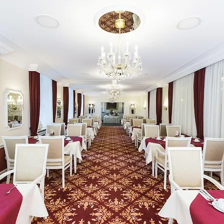 Heliopark Bad Hotel Zum Hirsch-3