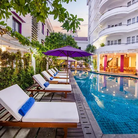 Emm Hotel Hue-2