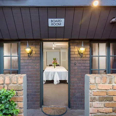 Adelaide Inn-3