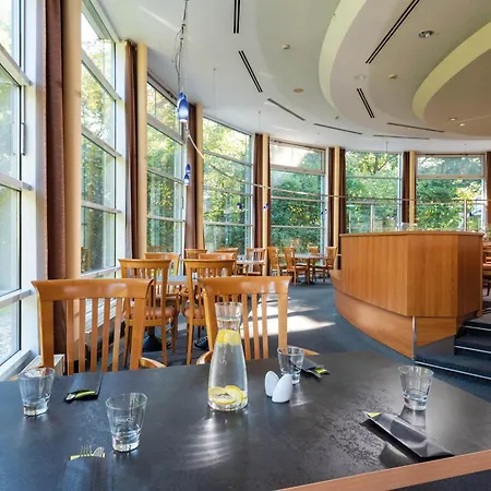 Seminaris Seehotel Potsdam-2