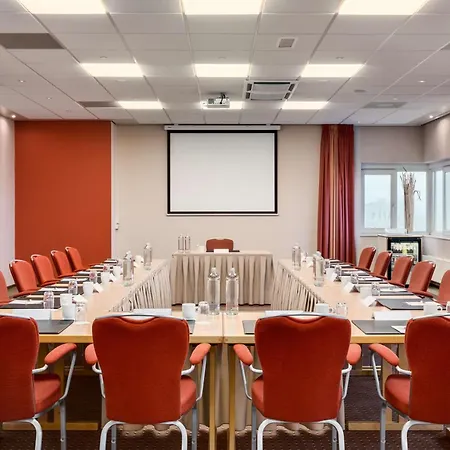 NH Groningen Hotel-2