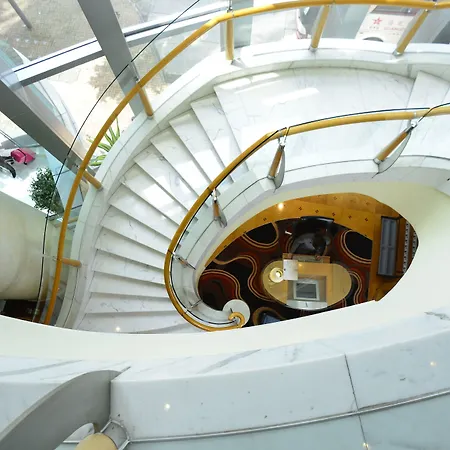 Metropark Hotel Causeway Bay Hong Kong-3