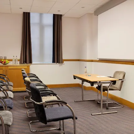 Leonardo Hotel London Croydon-3
