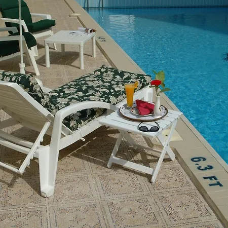 Le Royal Hotel-3