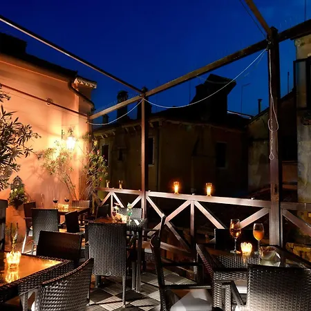 Hotel Ca' Dei Conti-3