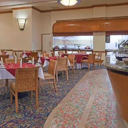 Best Western Plus Nuevo Laredo Inn & Suites-2