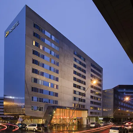 Novotel Suites Lille Europe-3