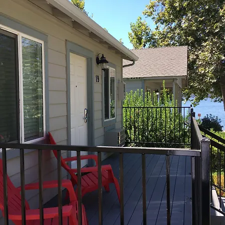 Clear Lake Cottages & Marina-2
